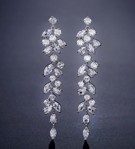 Creative Temperament Popular Style Inlaid AAA Zircon Long Earrings