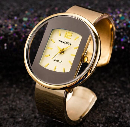 Montres femmes nouvelle marque de luxe Bracelet montre or argent cadran dame robe Quartz horloge chaude Bayan Kol Saati