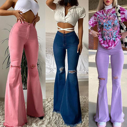 Pantalon en denim stretch coloré avec pantalon évasé effiloché déchiré