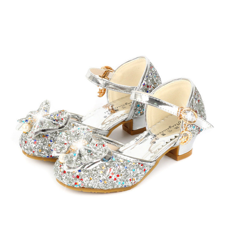 Chaussures pour enfants quatre saisons Chaussures à talons hauts pour filles Chaussures en cuir de performance petite princesse Escarpins pour enfants argentés Chaussures en cristal pour enfants moyens et grands