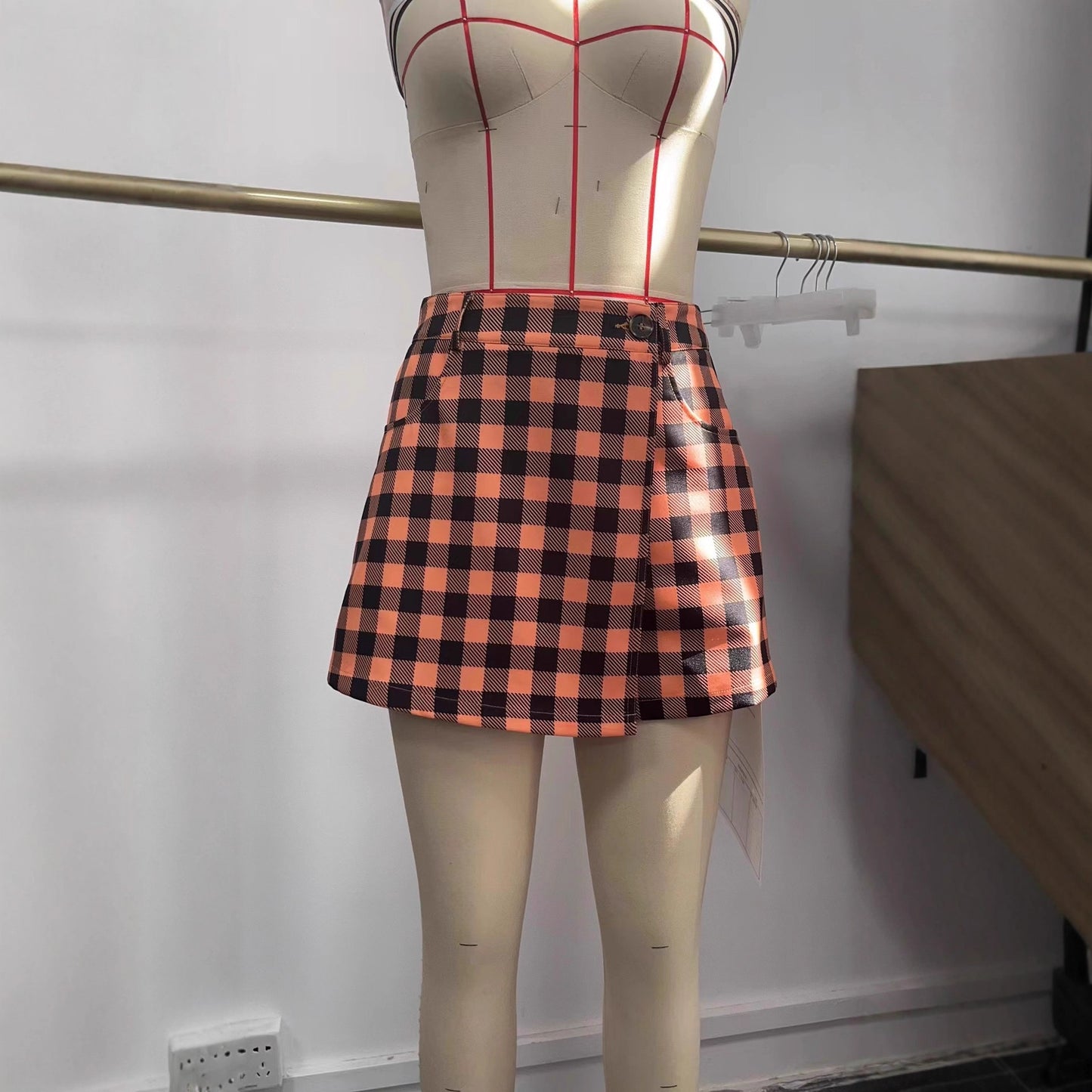 Womens Fashionable Irregular Plaid Culottes In Pumpkin Color