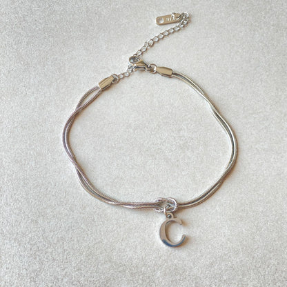 Nya bokstaven AZ kärleksknut armband för kvinnor par guldfärg läcker ormkedja berlockarmband rostfritt stål smycken present alla hjärtans dag presenter