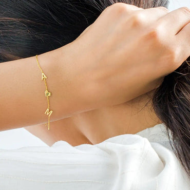 Anpassade bokstäver Namn Armband För Kvinnor Män Barn Rostfritt Stål Guldfärgade Initialer Hjärtarmband Smycken Födelsedagspresent