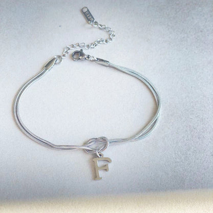 Nya bokstaven AZ kärleksknut armband för kvinnor par guldfärg läcker ormkedja berlockarmband rostfritt stål smycken present alla hjärtans dag presenter