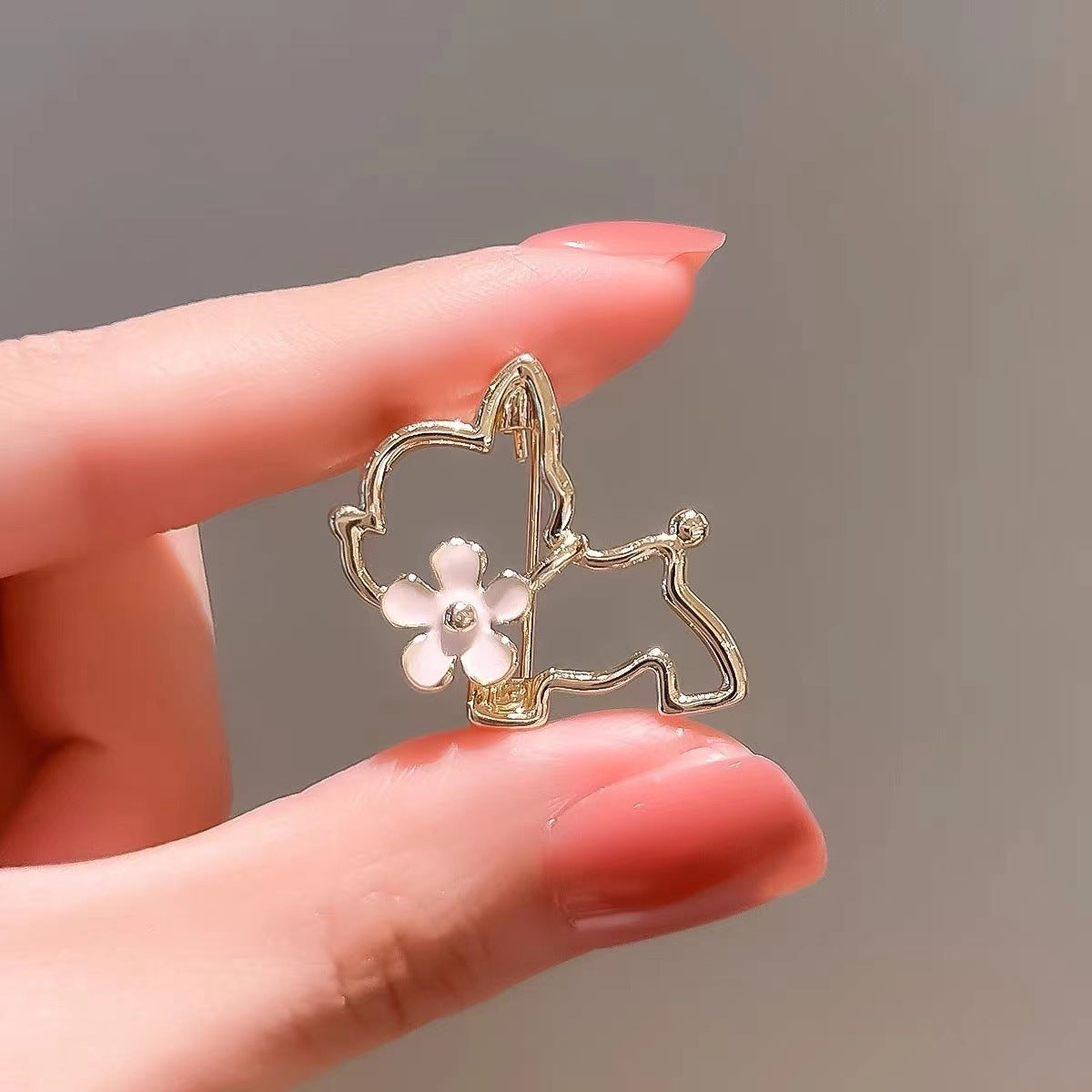 Japanese And Korean Hollow Puppy Soft And Adorable Brooch Anti-exposure Accessories