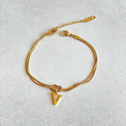 Nya bokstaven AZ kärleksknut armband för kvinnor par guldfärg läcker ormkedja berlockarmband rostfritt stål smycken present alla hjärtans dag presenter