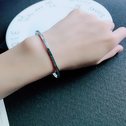 Armband i roséguld med titanstål, damhandsmycken, nät, rött