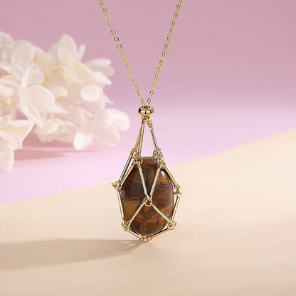 Pendentif en cristal d'énergie naturelle, nouveau Design de Niche, sac de saint-valentin, collier de paix, printemps 2023