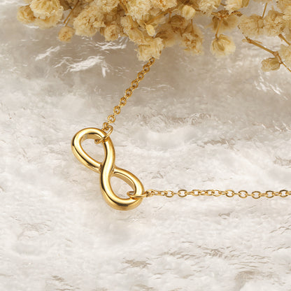 Collier simple à 8 mots d'amour infini pour femme