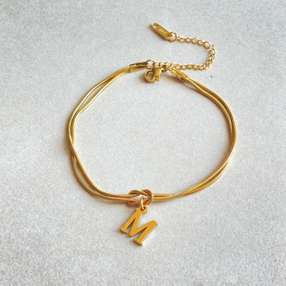 Nya bokstaven AZ kärleksknut armband för kvinnor par guldfärg läcker ormkedja berlockarmband rostfritt stål smycken present alla hjärtans dag presenter