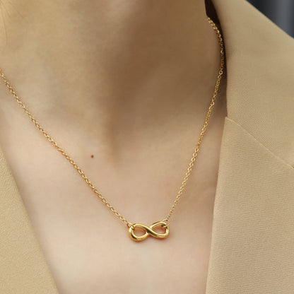 Collier simple à 8 mots d'amour infini pour femme