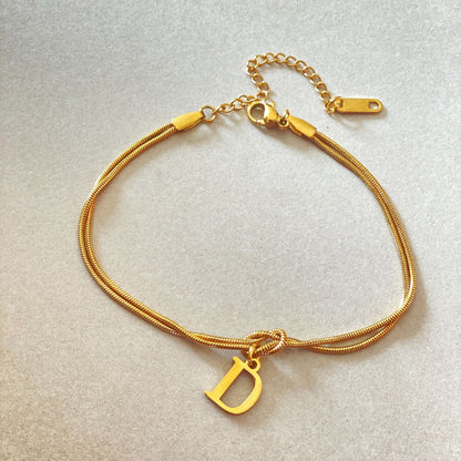 Nya bokstaven AZ kärleksknut armband för kvinnor par guldfärg läcker ormkedja berlockarmband rostfritt stål smycken present alla hjärtans dag presenter