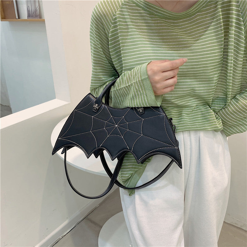 Halloween Spider Web Shape Axelväskor Personality Batgirl Tide Pu Handväskor Fashoin Messenger Crossbody Bag