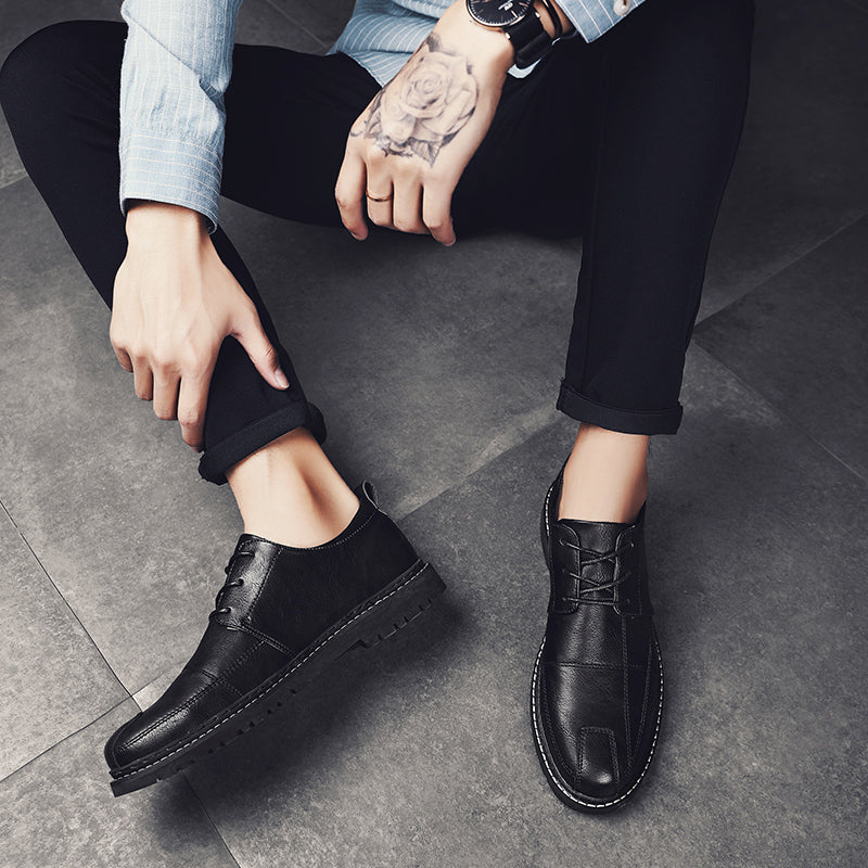 Black small leather shoes for men