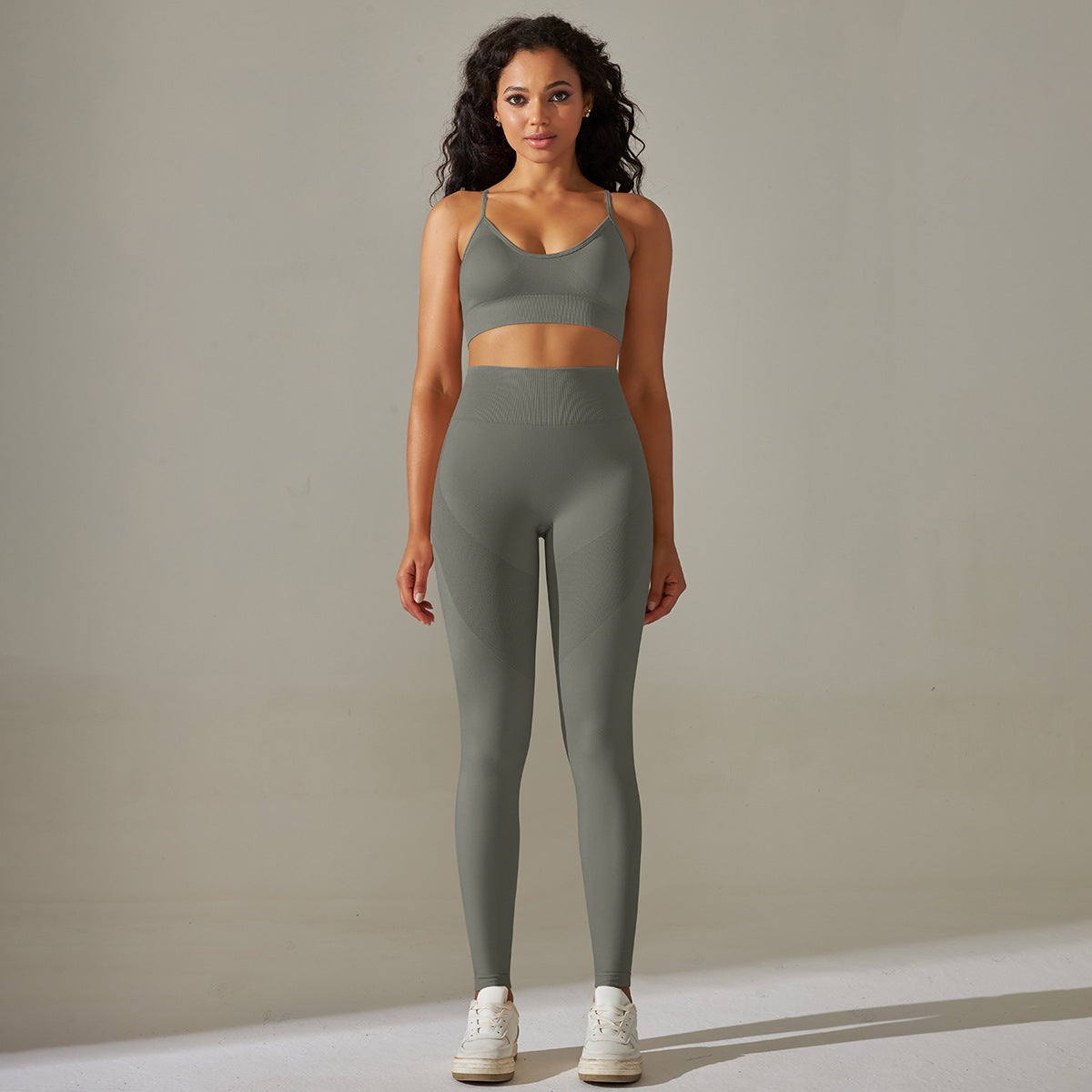 Seamless Sports Back Lifting Hip Tight Pants Yoga Clothing Set