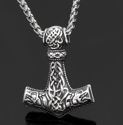 Chaîne à pendentif rune en corne circulaire fabriquée par Asgard