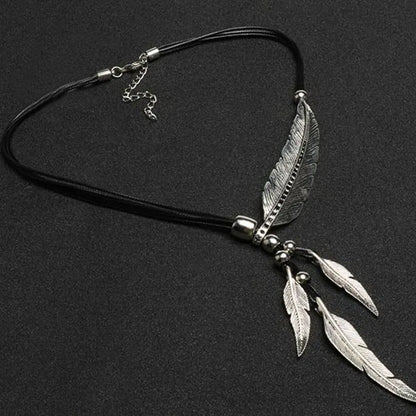 Nouveau Style bohème corde chaîne feuille plume motif pendentif pour femmes bijoux fins Collares collier de déclaration EIG88