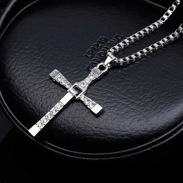 Dominic Toretto The Fast and The Furious Celebrity Vin Diesel Item Crystal Jesus Men Cross Pendant Necklace Gift Jewelry