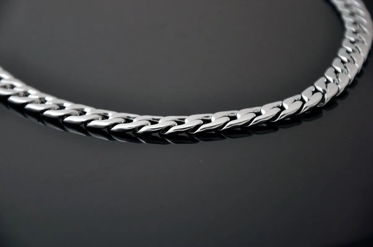 1Pcs New Simple Titanium Steel Men's Necklace Twisted Piece Chain Stainless Steel Women's Popular All-match Thick Chain