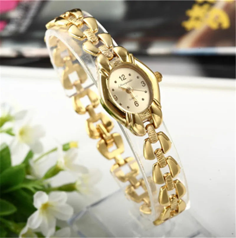 Damarmbandsklocka Mujer Golden Relojes Liten urtavla Quartz Fritid Populär Armbandsur Hour Kvinnlig Dam Elegant Relogio Clock