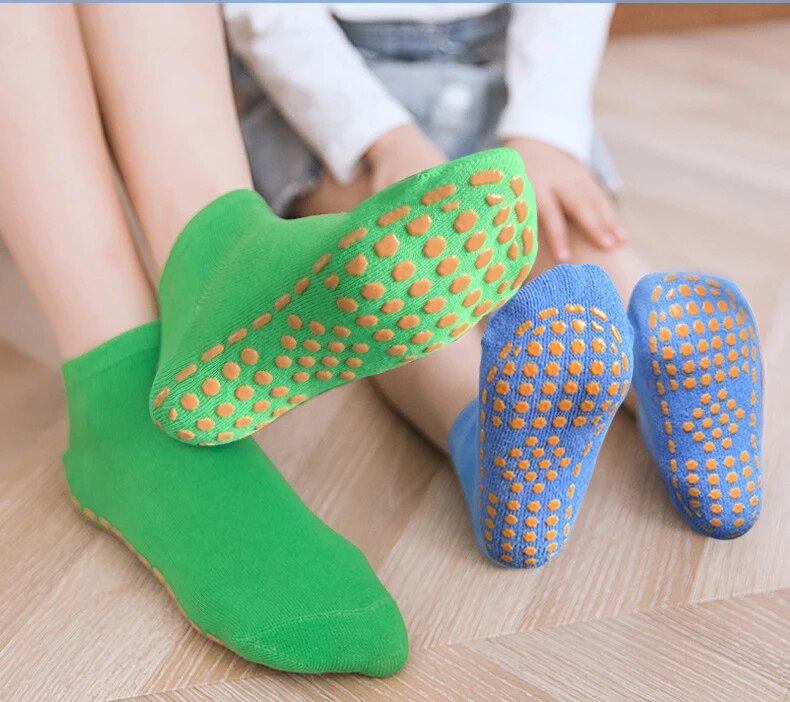 New Baby Children Cotton Anti Skid Floor Socks Trampoline Socks Adult Comfortable Wear Non Slip Sports Yoga Socks Foot Massage