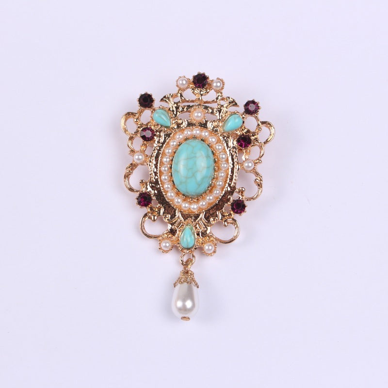 Design Court Retro Baroque Style Coat Brooch