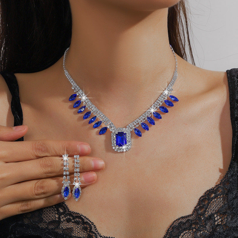 Banquet Dress Stylish Elegant Necklace Suit - Premium Quality