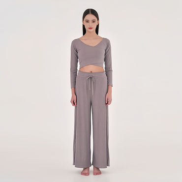 Korsad V-ringad Off-shoulder-topp med baggy byxor och mun-yoga-dräkt