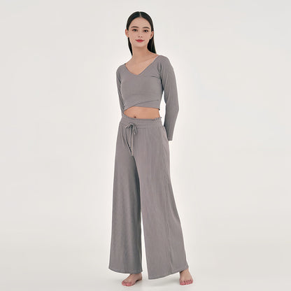 Korsad V-ringad Off-shoulder-topp med baggy byxor och mun-yoga-dräkt