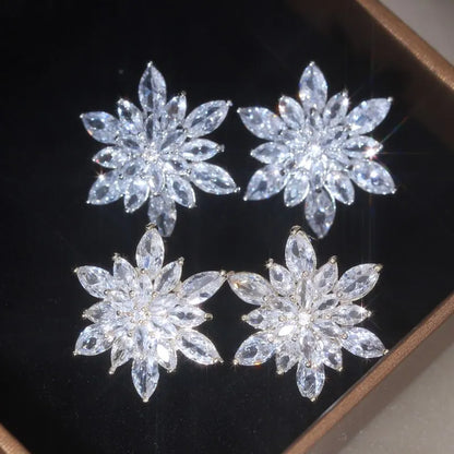 Fashion Jewelry Luxury Zircon Flower Earrings Elegant Women Shiny Wedding Party Earrings