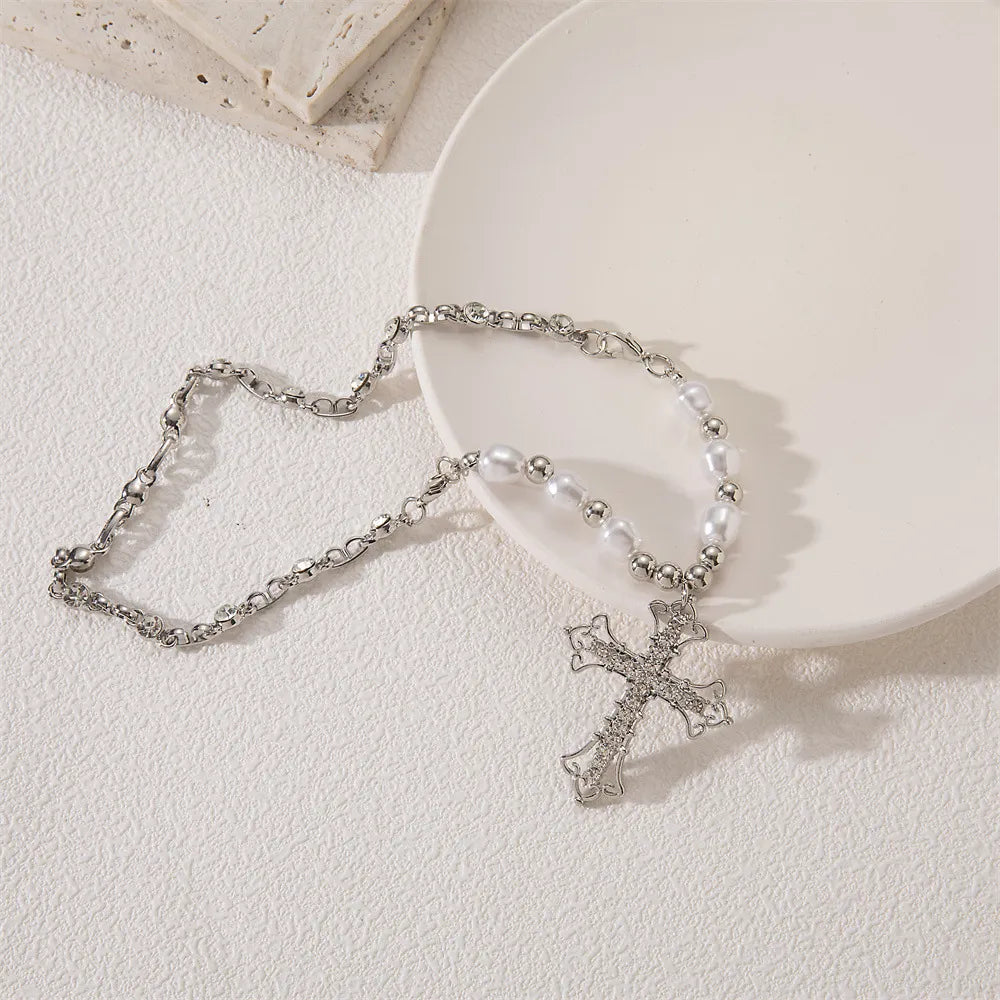 Fashion ins wind hip hop retro pearl necklace Christian cross clavicle chain ladies sweet punk pendant men and women gifts