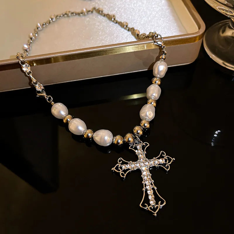 Fashion ins wind hip hop retro pearl necklace Christian cross clavicle chain ladies sweet punk pendant men and women gifts