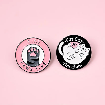 Cats Club Emalj Pin Cat Planet Moon Cafe Paw Badge Custom Kitten Broscher Lapel pin Jeansskjorta Väska Söta djur Smycken Present