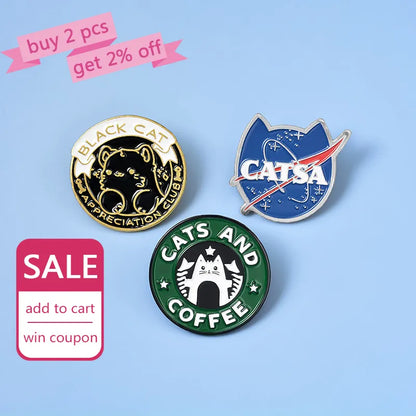 Cats Club Emalj Pin Cat Planet Moon Cafe Paw Badge Custom Kitten Broscher Lapel pin Jeansskjorta Väska Söta djur Smycken Present