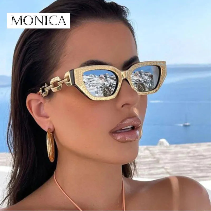 INS Vintage Cat Eye Sunglasses Women Trend New Fashion Small Metal Chain Sunglasses Elegant Eyeglasses Fashion Black Shades