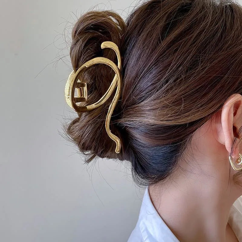 Fashion Elegant Gold Color S-shaped Metal Hairpins Hair Claw For Women Girls Korean Hair Clips Ponytail Clip Hair Accessories