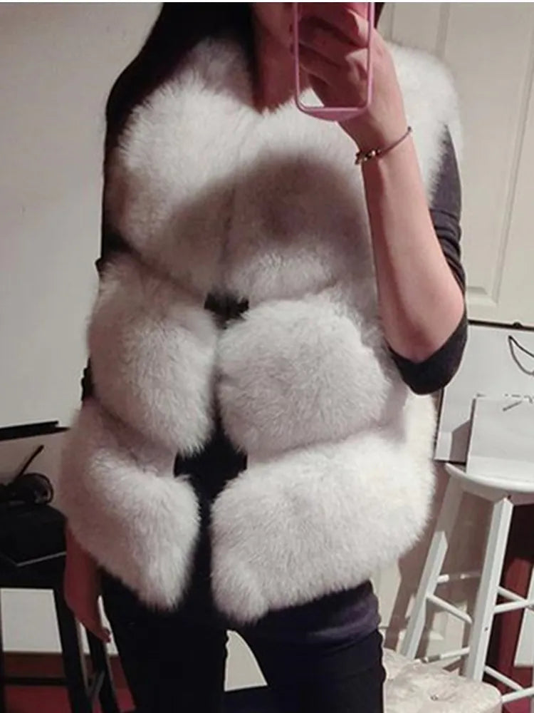 3XL Höst Vinter Tjock Varm Faux Fox Fur Vest Kvinnor Högkvalitets Mode V-hals Kort Päls Kvinnlig Päls Väst