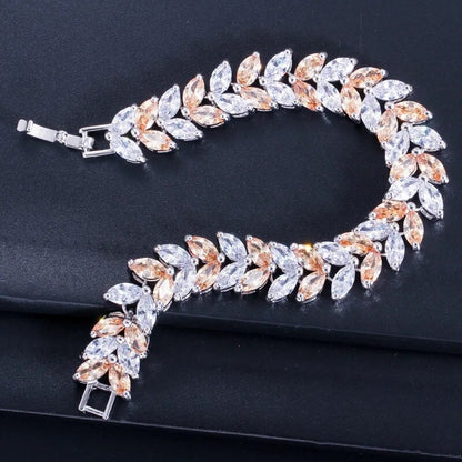 Bracelet en forme de feuille de zircon cubique pour femme