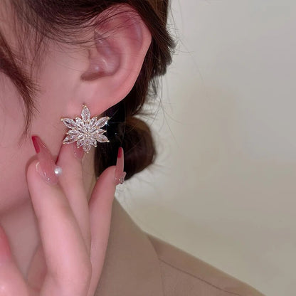 Fashion Jewelry Luxury Zircon Flower Earrings Elegant Women Shiny Wedding Party Earrings