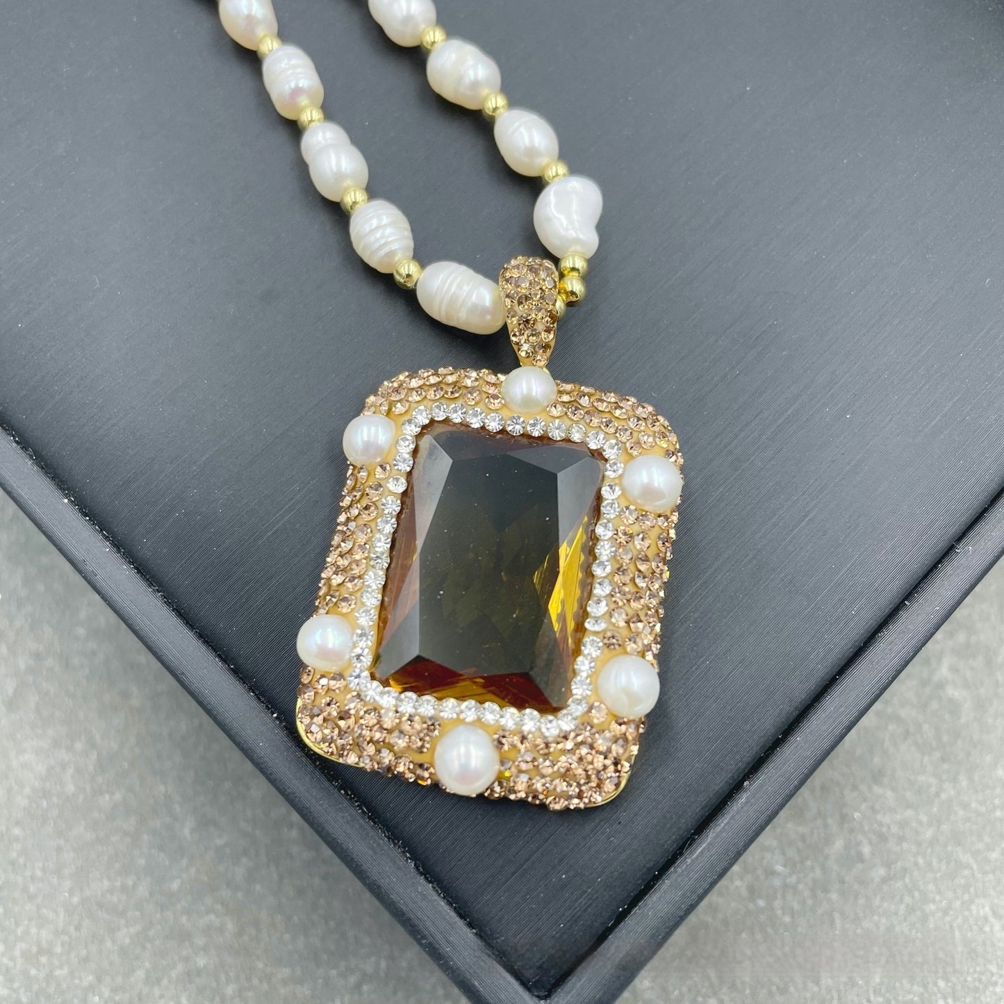 Luxury Photosensitive Stone Jewelry - European, American & French Styles