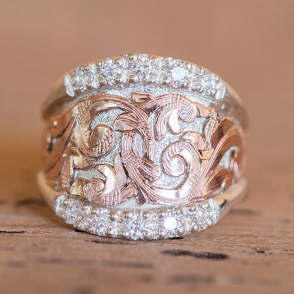 C it all Two-Tone Flower Petal Alloy Ring – US 6-10