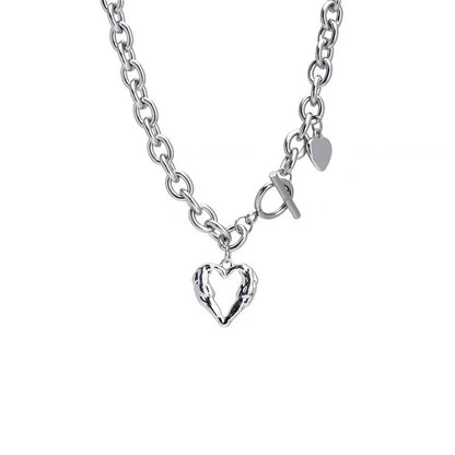 Hollow Heart Titanium Steel No Fading halsband för kvinnor