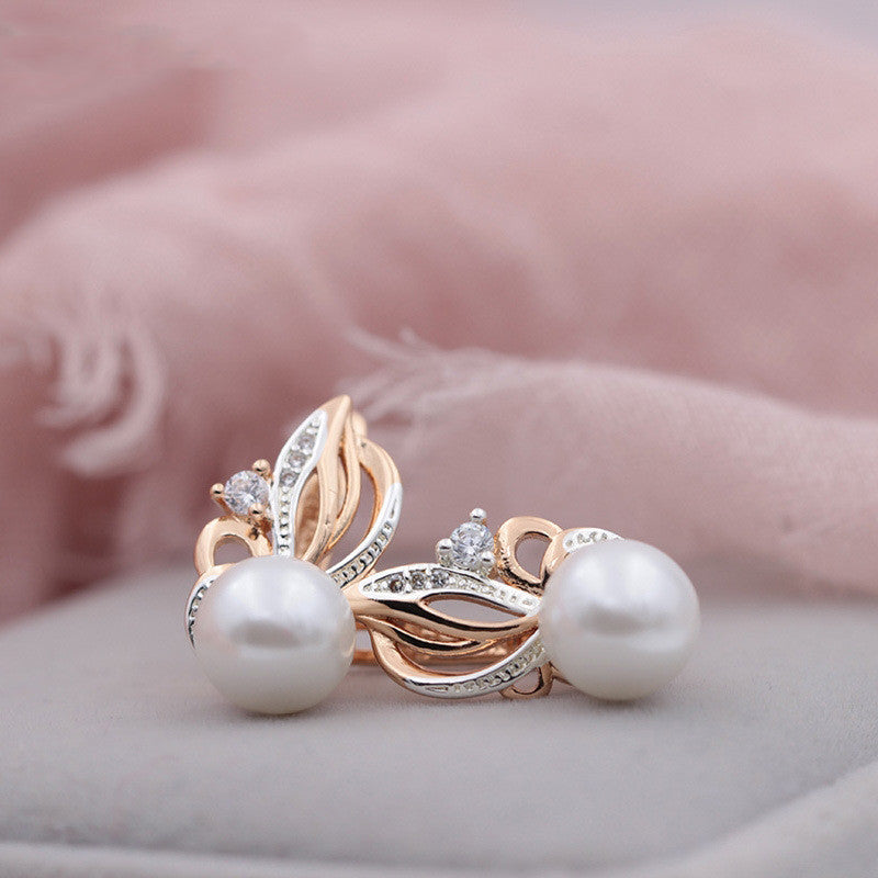 Ladies Flame Rose Gold Shell Pearl Earrings