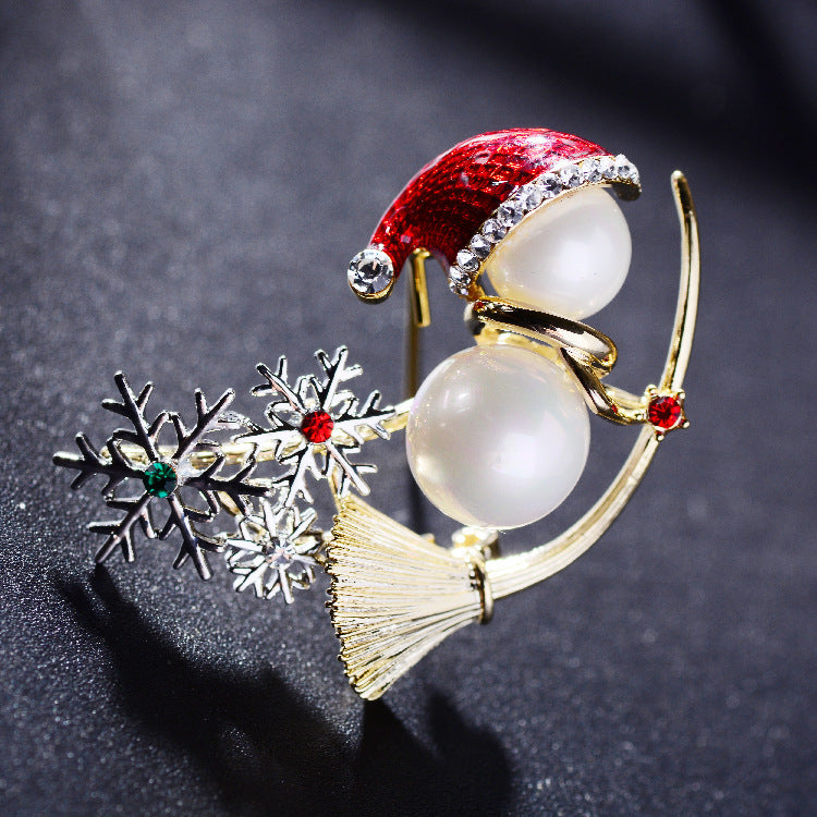 Christmas Little Snowman Söt brosch Fashion Creative Pearl Emalj