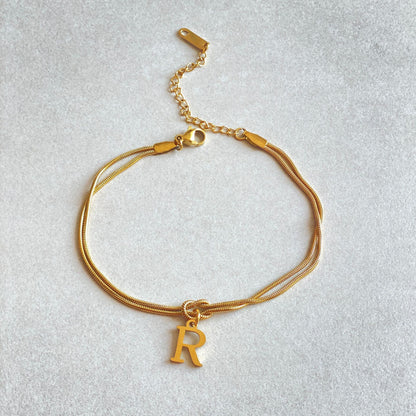 Nya bokstaven AZ kärleksknut armband för kvinnor par guldfärg läcker ormkedja berlockarmband rostfritt stål smycken present alla hjärtans dag presenter