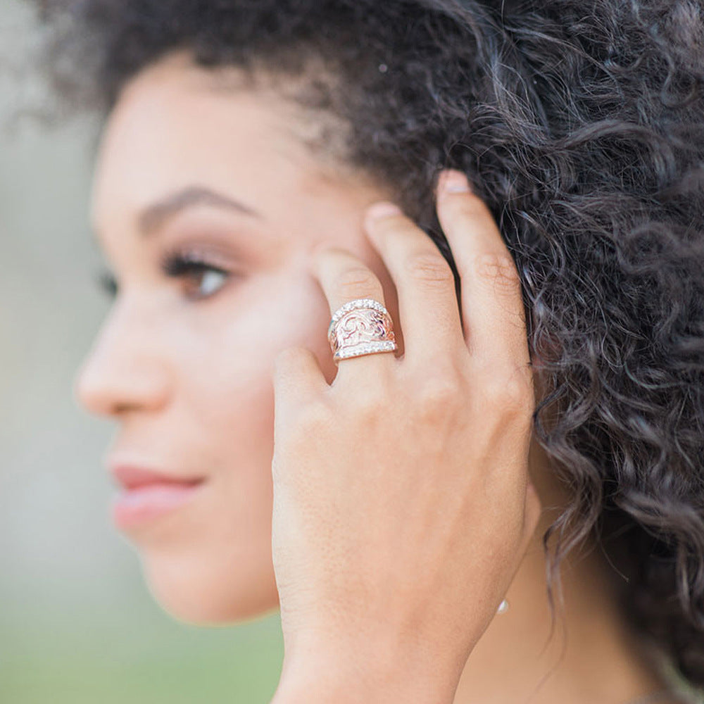 C it all Two-Tone Flower Petal Alloy Ring – US 6-10