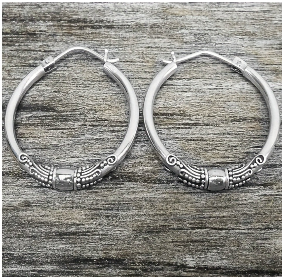 Retro Two-color Ring Earrings Carved Pattern Personality