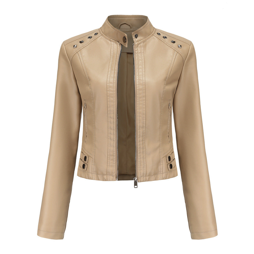 Veste courte femme en cuir clouté manches longues