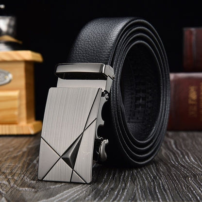 Ceinture à boucle automatique pour hommes d'âge moyen et de loisirs