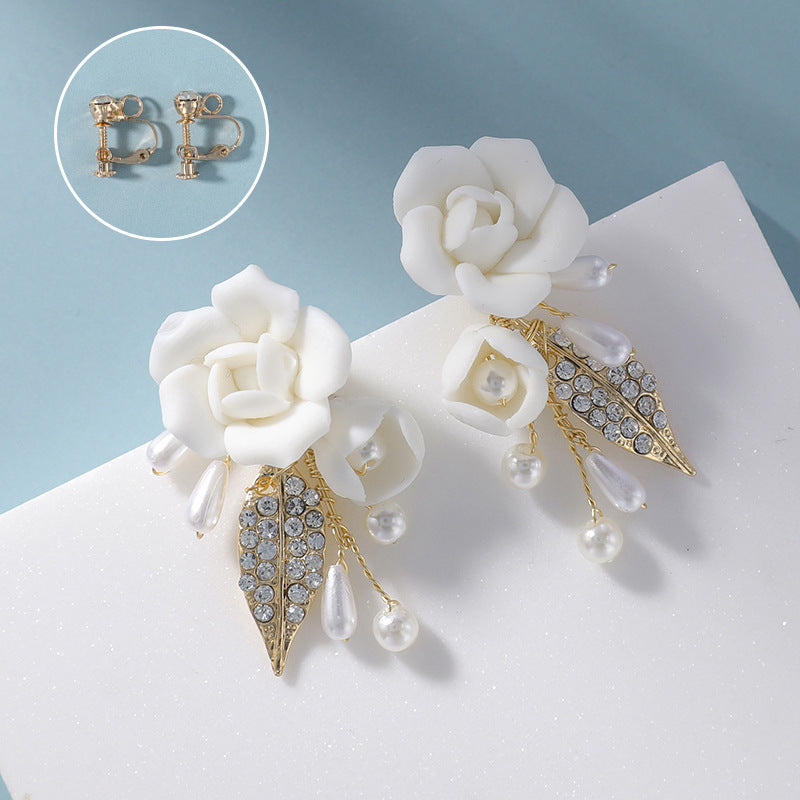 Ceramic Earrings With White Flowers